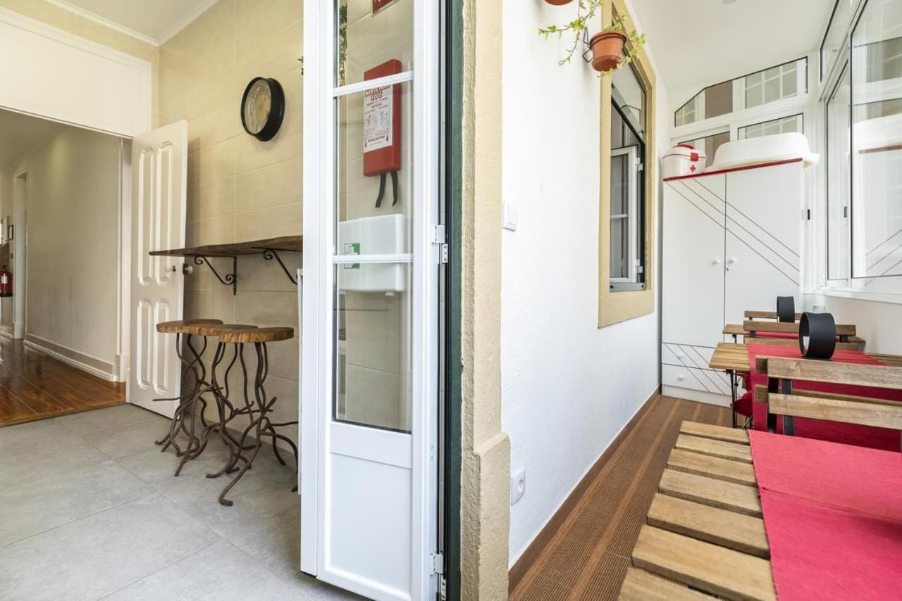 Rustic M2 R1 - Amazing Double Room With Shared Bathroom 리스본 외부 사진