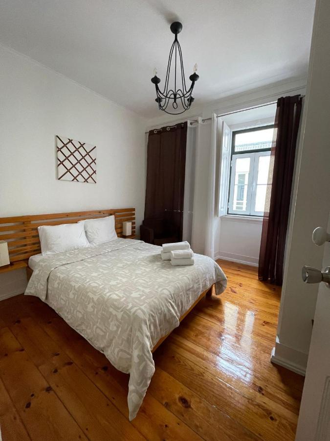 Rustic M2 R1 - Amazing Double Room With Shared Bathroom 리스본 외부 사진